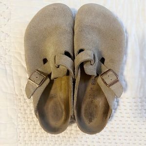 Birkenstock Boston Suede Taupe Clog 39